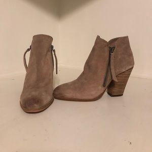 Dolce Vita booties with double zipper